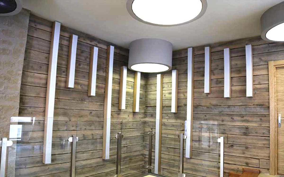 Criato Ahşap Panel Teak renk ve doku görünümü