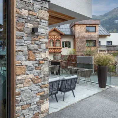 Landmark Gri Kahve Cafe Dekoratif Taş Kaplama