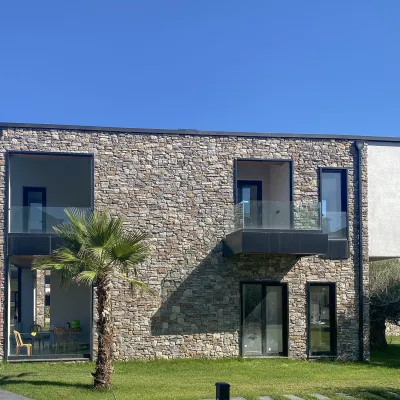 Landmark Kahve Gri Apart Otel Taş Kaplama