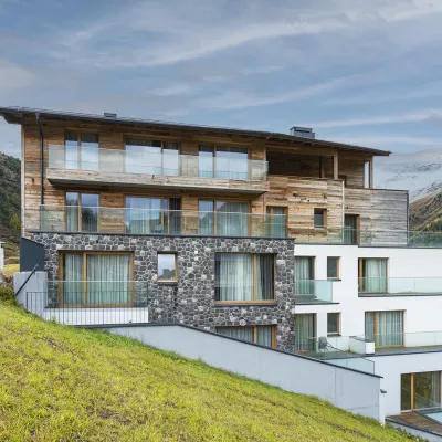 Dekoratif Taş Atlas Villa Uygulama