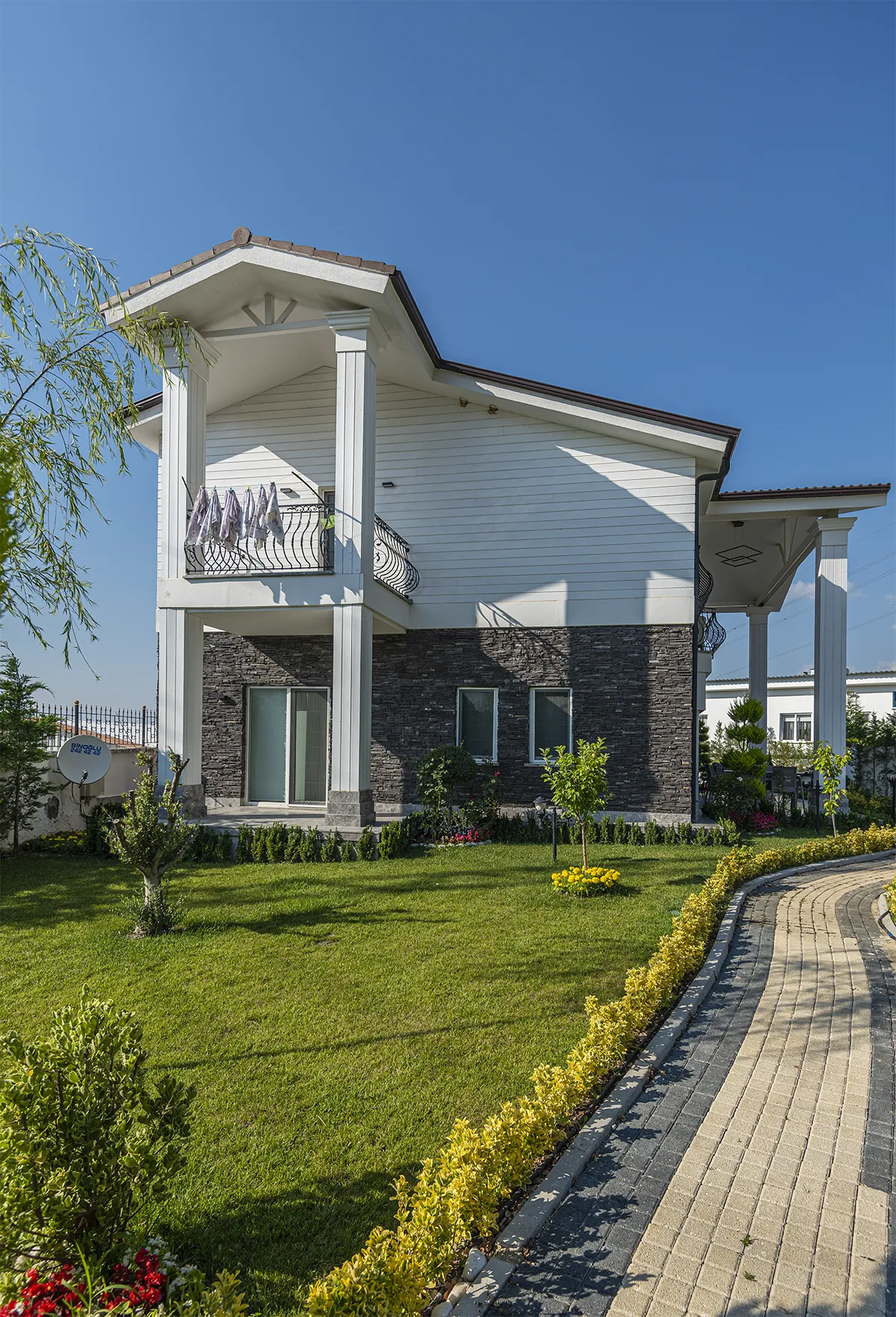 Arcadia Dark Rundle villa uygulamaları