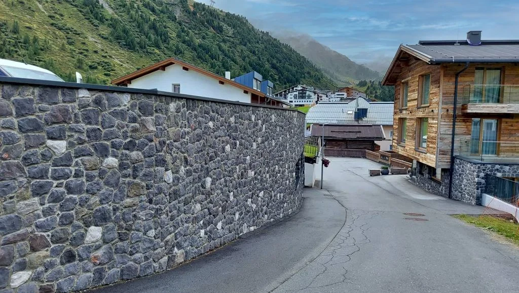 Atlas modeli obergurgl kültür taşı bahçe duvarı uygulaması