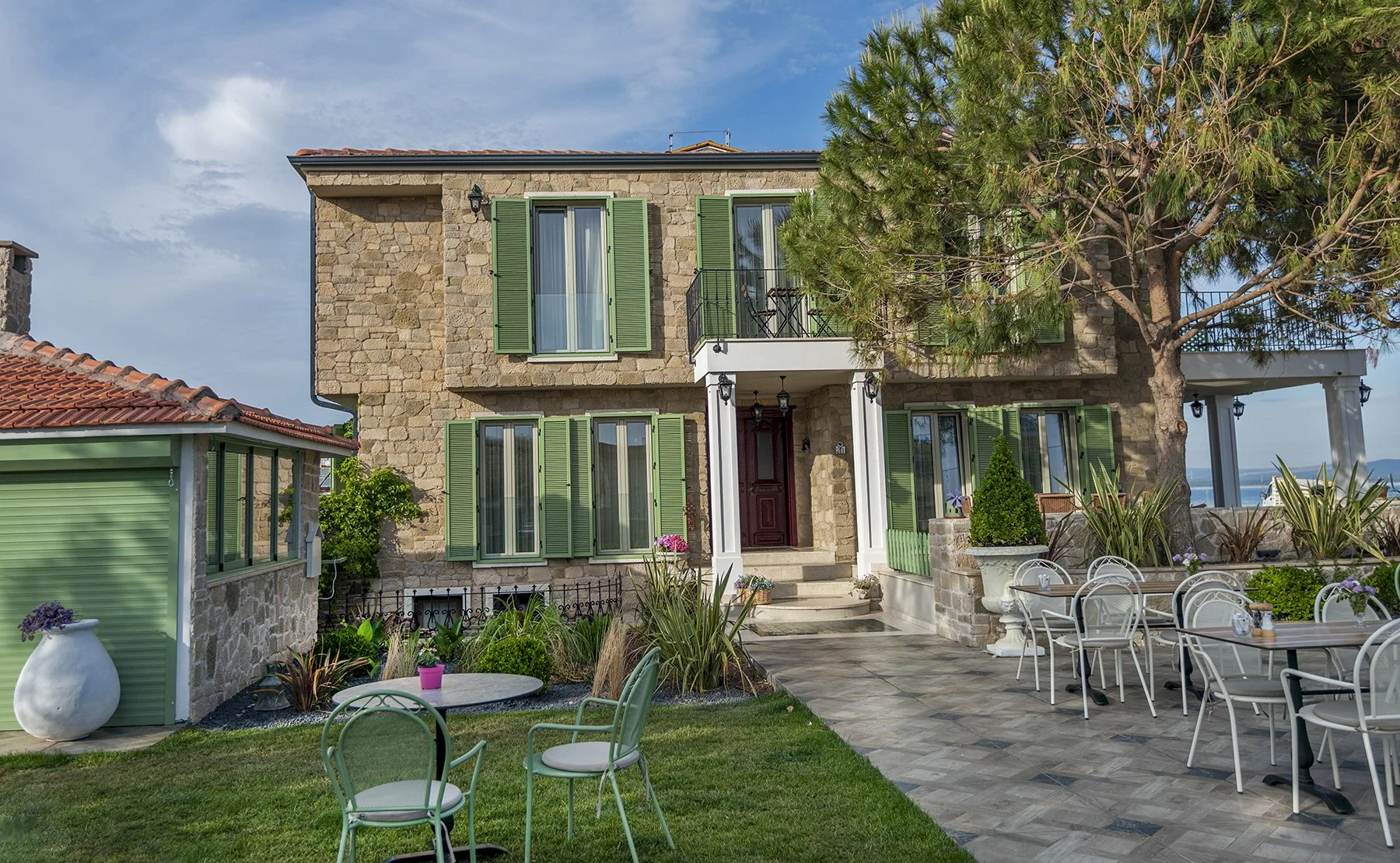 Troy Sand kültür taşı villa dış mekân uygulaması