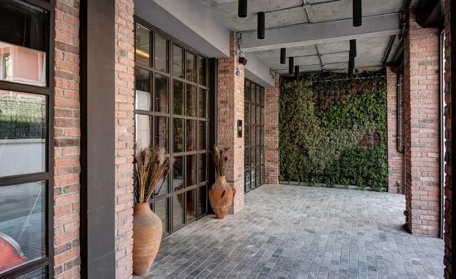 Granulbrick 50 kültür tuğlası kolon kaplama örneği