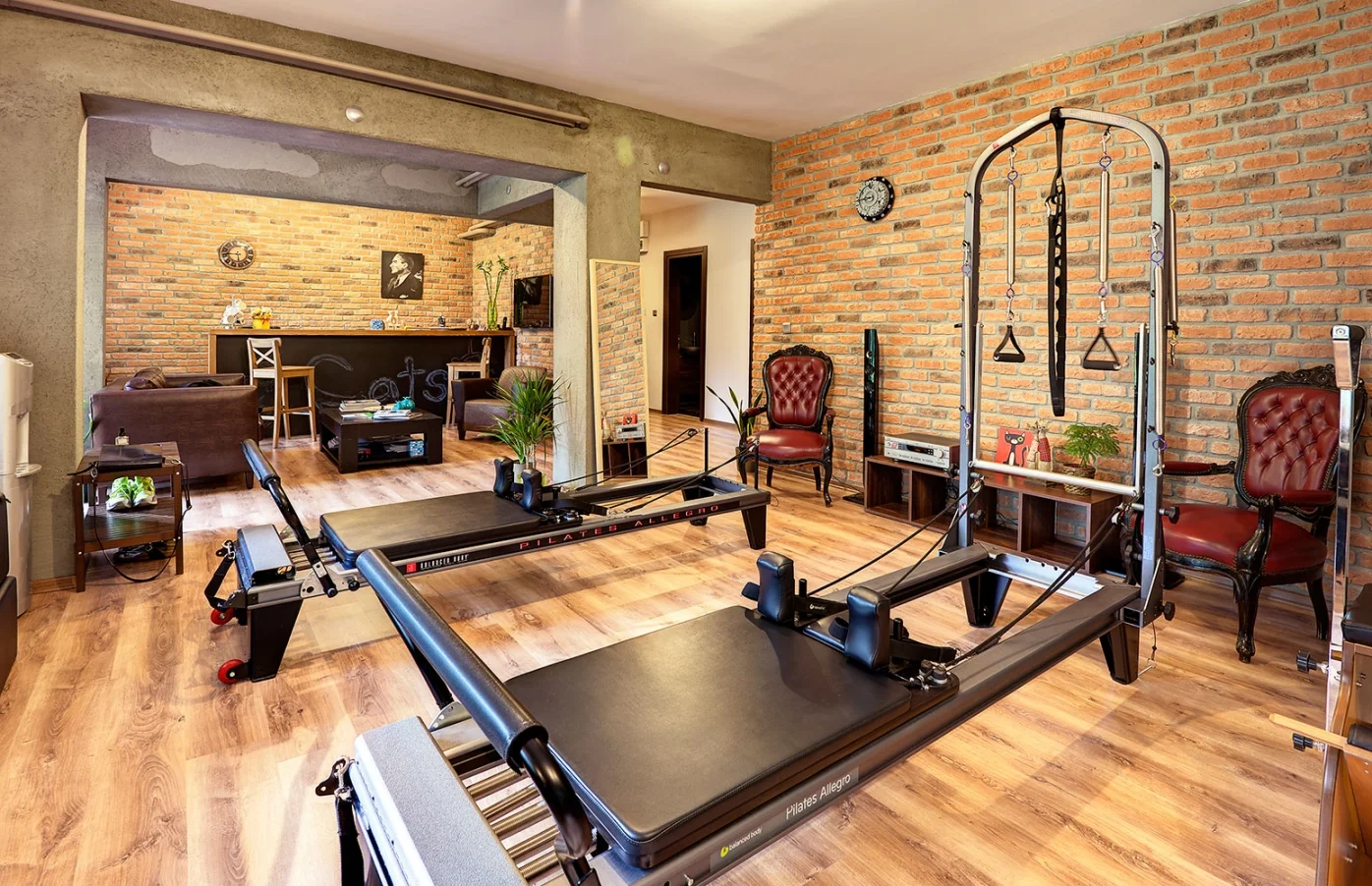 Granulbrick 50 kültür tuğlası salon örneği