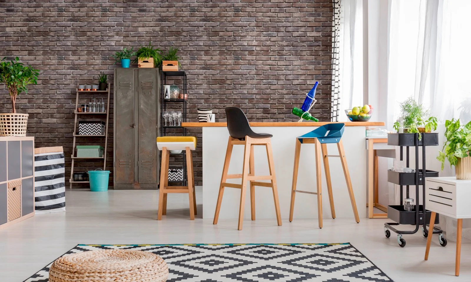 Loft kültür tuğlası duvar uygulaması örneği
